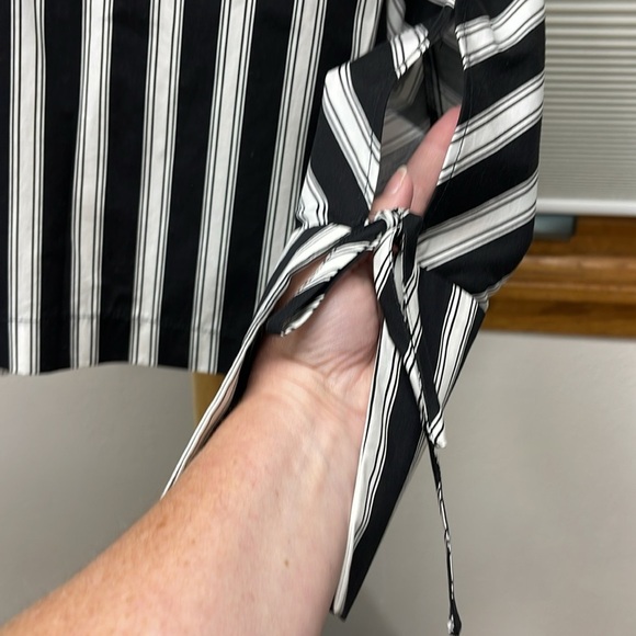 Topshop Black and White One Shoulder Popover Long Bow Tie Sleeve Top - Picture 7 of 13